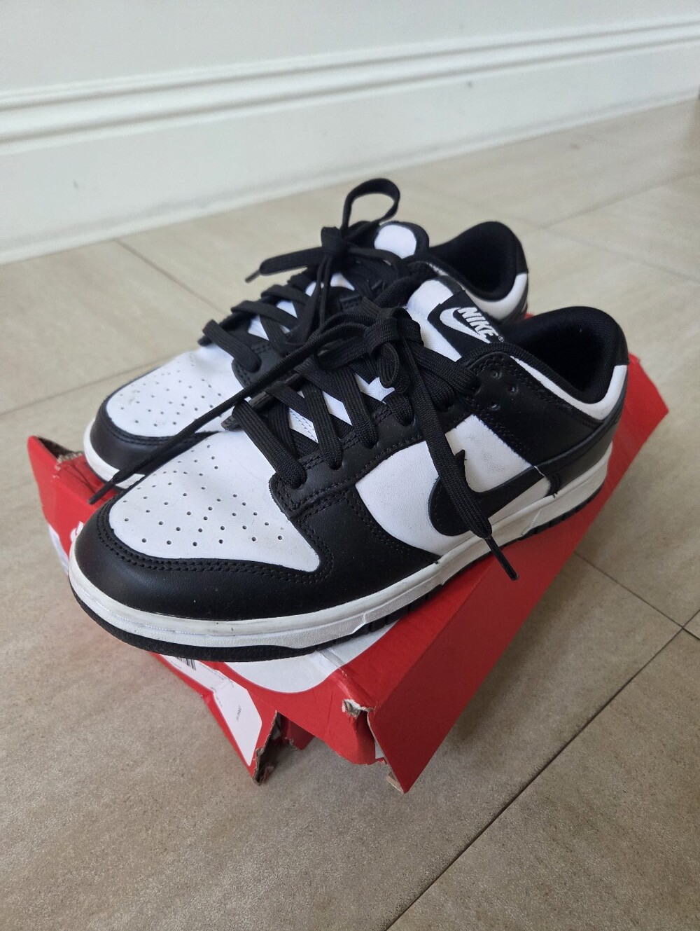 Nike Dunk Low Retro Sneakers
